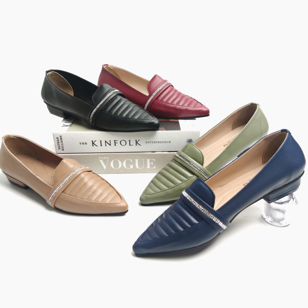 Gratica Sepatu Pantofel Wanita Lancip Hak 2Cm Ps 15