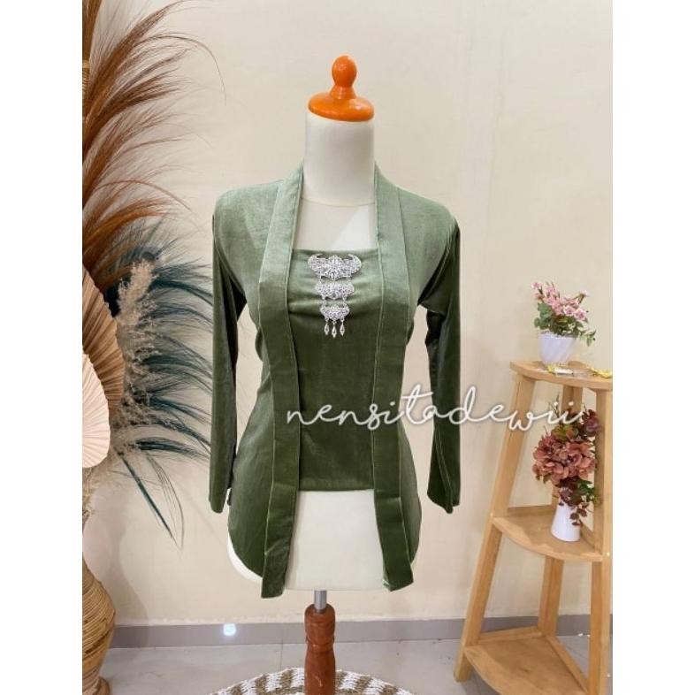 Diskon Kebaya Bludru Kutubaru / Sepinggang - Hijau Sage Murah
