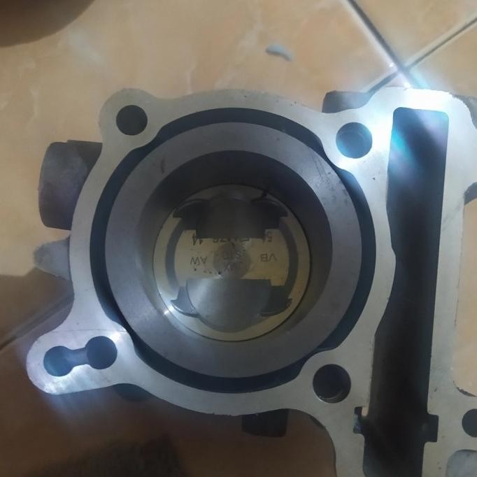 Blok Piston Xeon 57 Dan 58