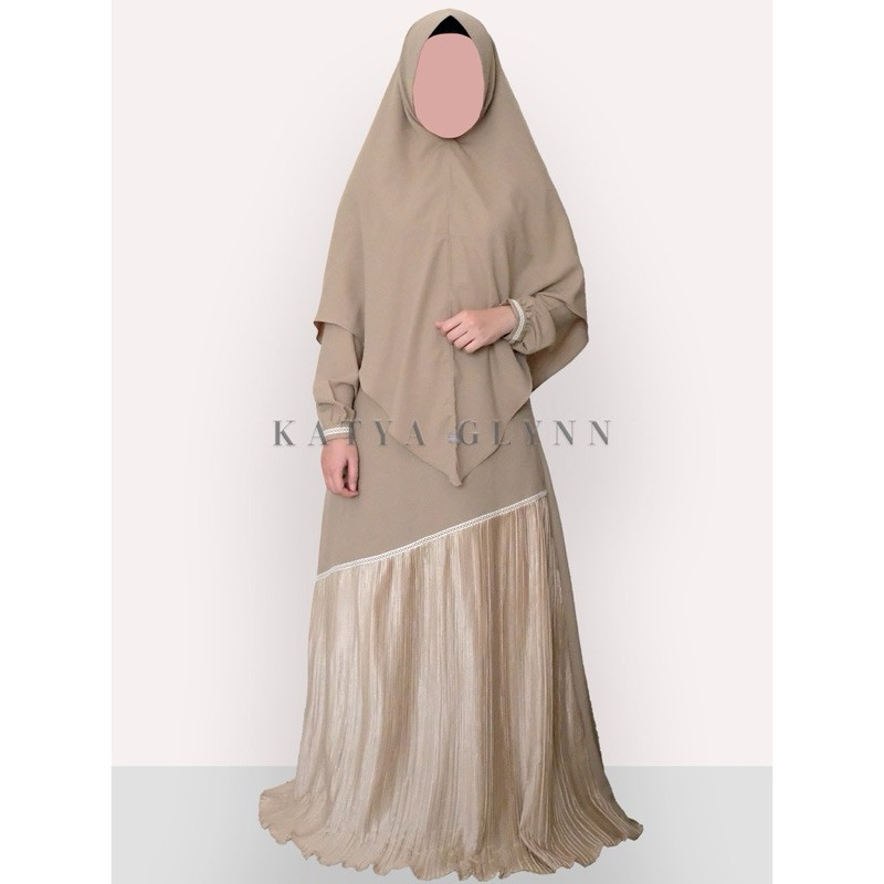 NEW WITH TAG KATYA GLYNN PRETTY PLEATS GOLD DRESS PLEATS GAMIS PLEATS KARINA RUSMAN PLEATED DRESS