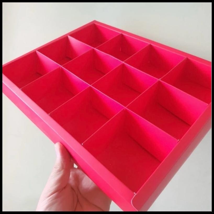 

Ready Dus Sekat 12 Mika Polos Eggtart Fruit Tart Dll (Harga Untuk 5 Pcs Dus) {Terlaris|Best Seller}