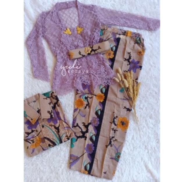 ''Terlaris" Set Kebaya Bali Couple Family Brokat Semi Italy | Couple Keluarga
