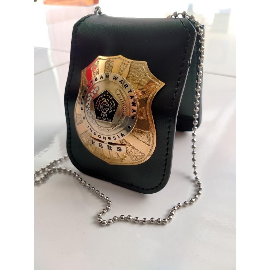 

ready ID CARD NAME TAG KULIT | KALUNG LENCANA LOGO | WARTAWAN PERS murah