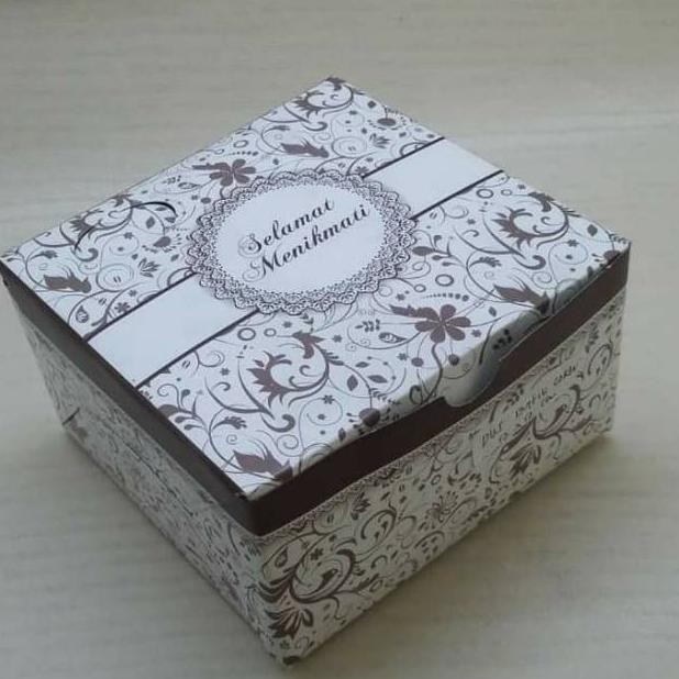 

dgh-43 WDM-2227 Dus Kue / Dus Batik Coklat 12 x 12 cm / Box Kue [25 pcs] Termurah Berkualitas