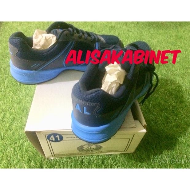 Sepatu Olahraga Jatah TNI AL Alri