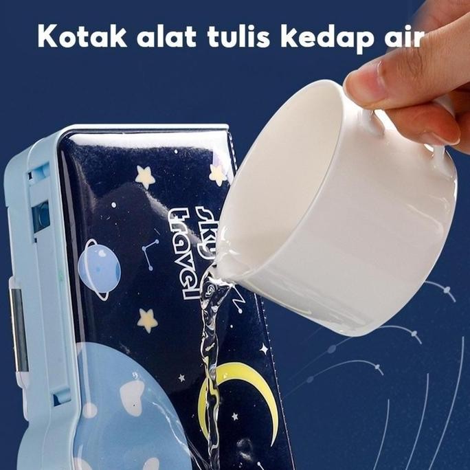 

Tempat Pensil Kartun dengan Motif Unicorn, Astronot, dan Dinosaurus - Kotak Pensil Dua Lapisan dengan Kapasitas Tunggal dan Rautan liquid