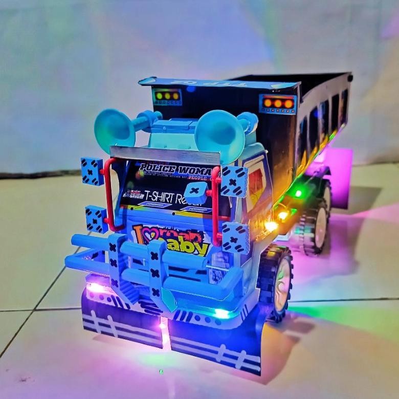 [1212] Miniatur truk Modifikasi Mobil Mainan plastik TTP02 Super keren termurah