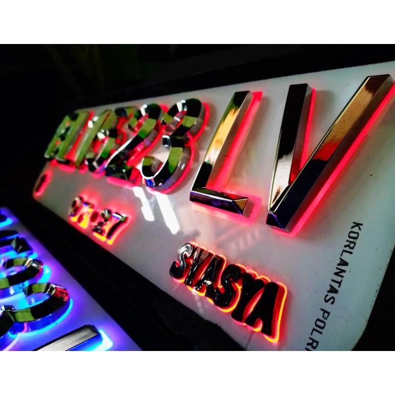 Plat Nomor Mobil Nyala Timbul Segilima Chrome & Gold