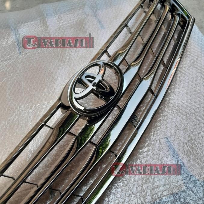 Grill Bumper Innova Lama 2011/2012/2013 Black Chrome