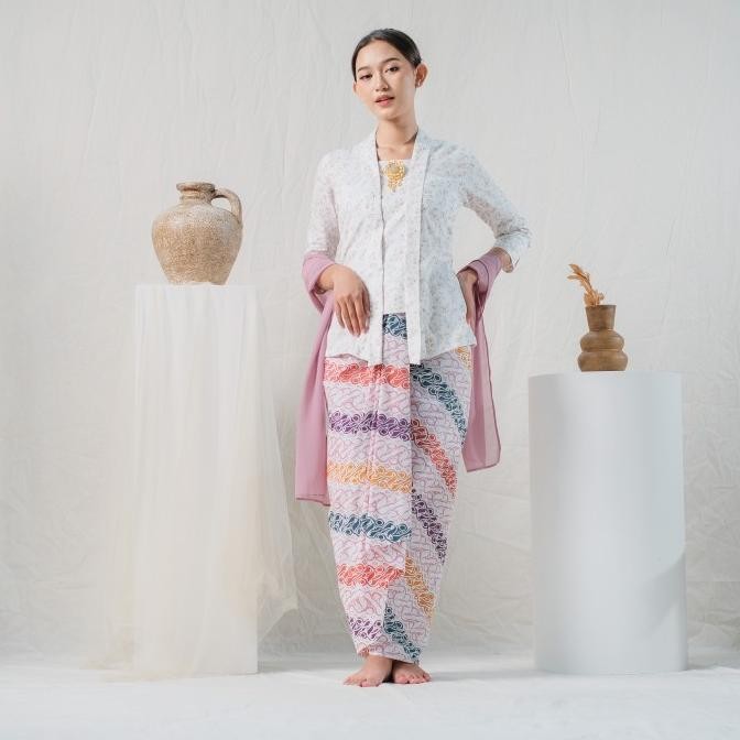 Kebaya Kutu Baru Katun Jepang By Khalis Batik - Gendhis 01 Ready