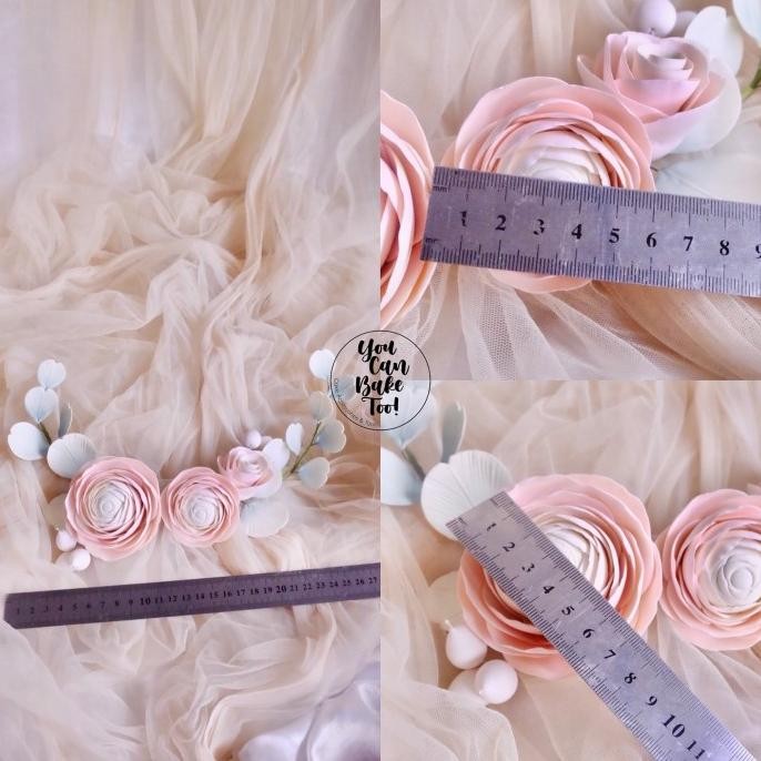 

Murah Rannuculus & Eucalyptus Gumpaste Flower Bouquet