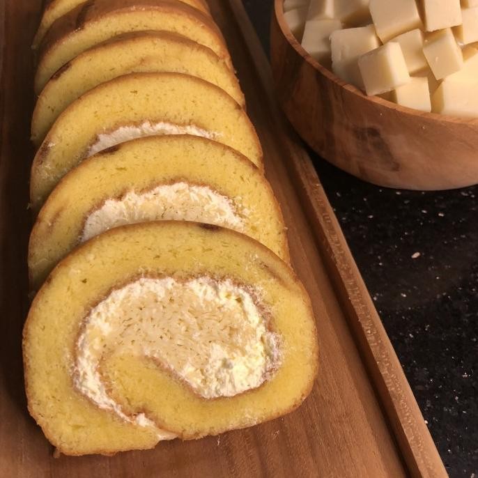 

Grosir Bolu Gulung Medan Rasa Keju When Cake ( Panjang )