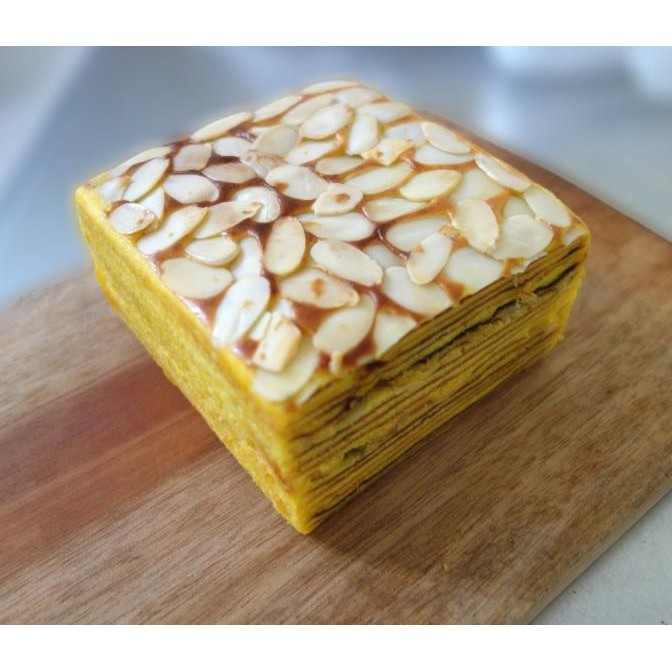 

Grosir Kue Lapis Legit Loyang Small Almond