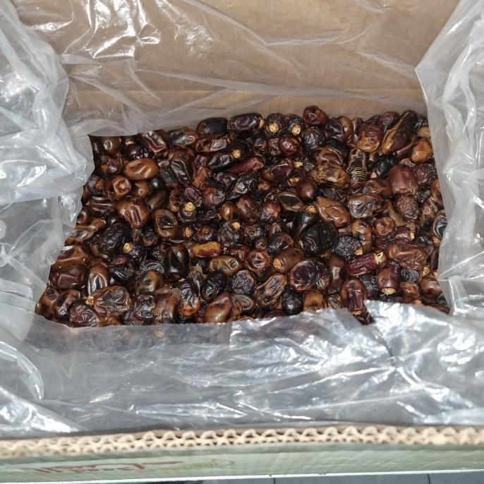 

Sale Kurma Emirates Gold Dates Isi 10 Kg