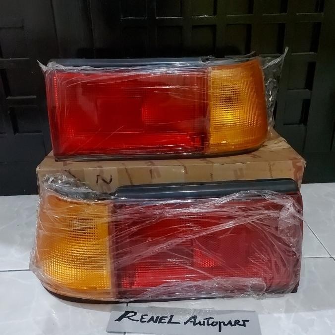 Lampu stop belakang Toyota Corona GL AT151 set TYC ....