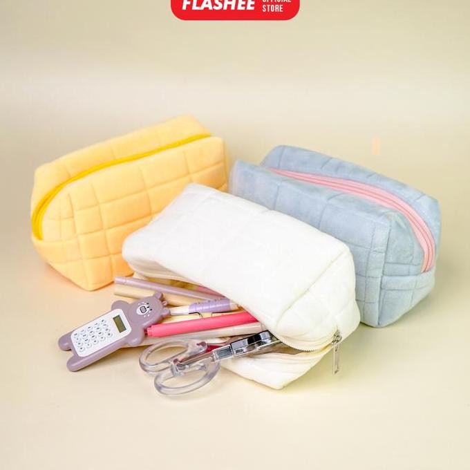 

Terbaru Kotak Pensil Motif Bulu Lucu Tempat Pensil Stationery Sekolah Flashee Muji Style Muat Banyak Kapasitas Besar Multifungsi Warna Putih Ungu Pink Biru Kuning