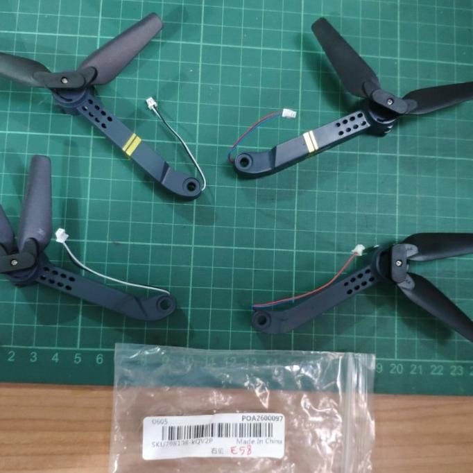 Arm Lengan Depan Kanan E58 GD88 Drone