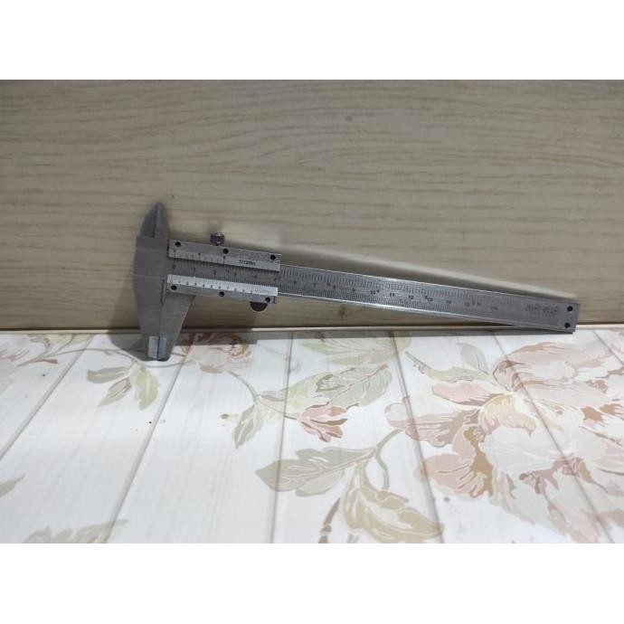 

Produk Baru!! Sketmat Jangka Sorong 6 Inch Skitmat Stainless Steel 6" Sigmat 6Inch