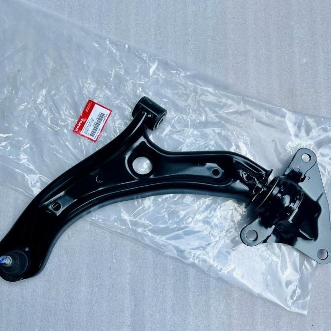 Lower Arm honda jazz rs ge8/freed