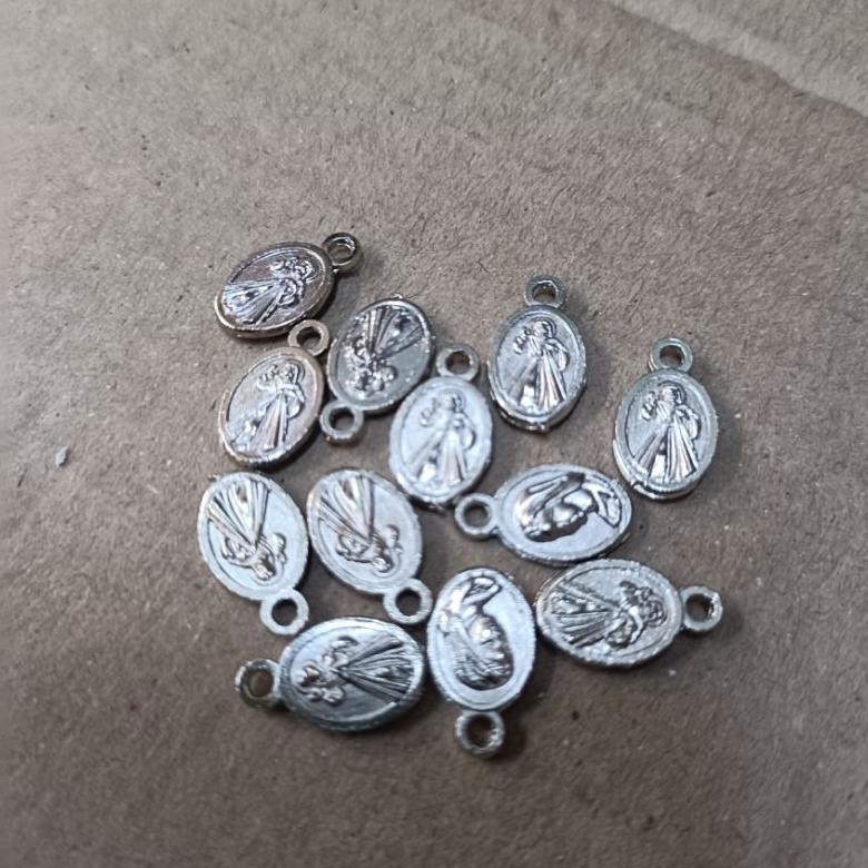 Aw-96 Liontin Yesus Kerahiman Santa Fautina Bb A231 Isi 12Pcs - Harces Rosario - Liontin Rosario - L