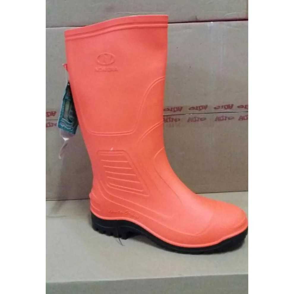 Sepatu New Era Boots Orange Karet
