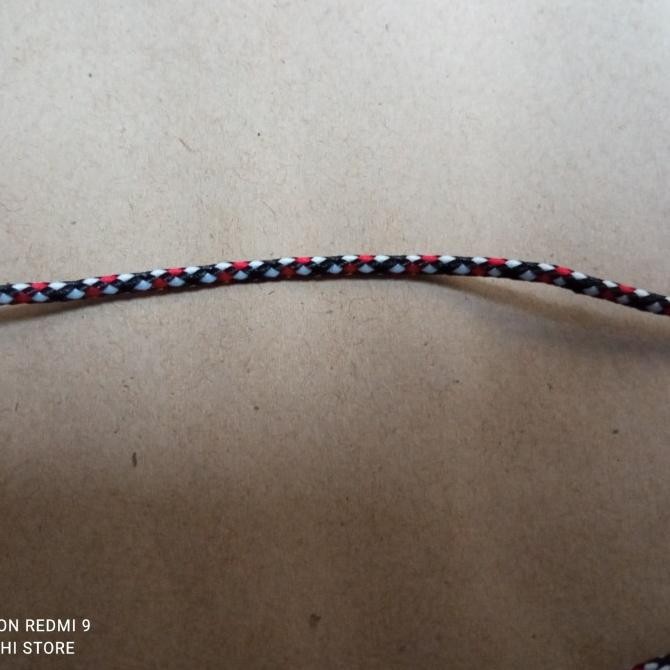 

populer] Benang Tridatu merah hitam putih permeter