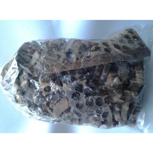 ~~~] Pasepan kayu gaharu untuk dibakar sebgai menyan