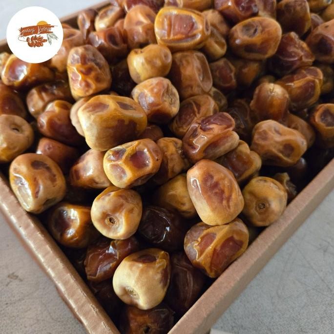 

Kurma Sukari Al Qassim 3 Kg Kering