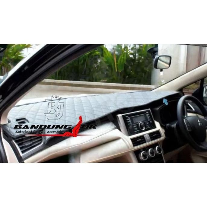 Cover Dashboard Mobil Xpander 2017-2021 Aksesoris Alas Pelindung Dashboard New Xpander Cross  2022 C