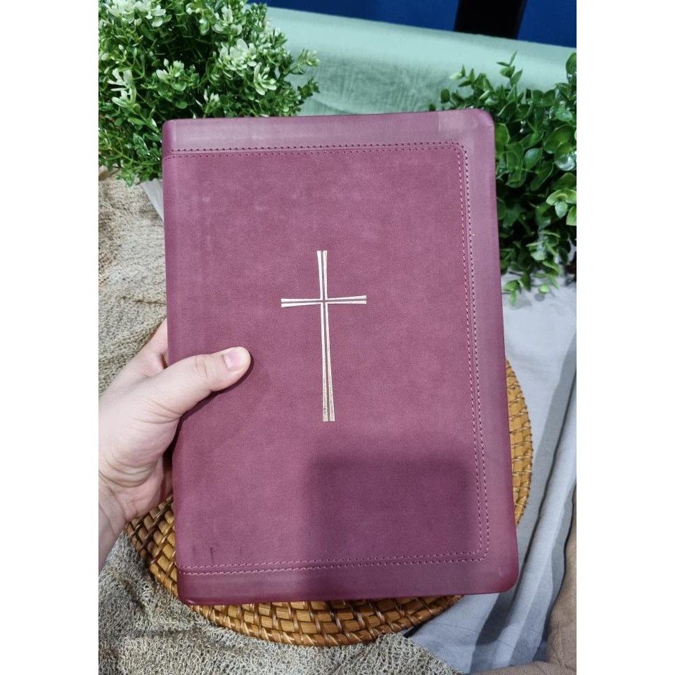 Sale | Alkitab Mandarin Tulisan Besar/Chinese Bible/ Purple Red Cover