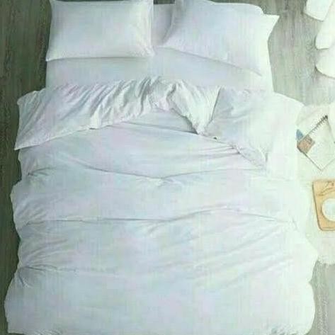 Sale SPREI + BEDCOVER HOTEL PENGINAPAN POLOS PUTIH