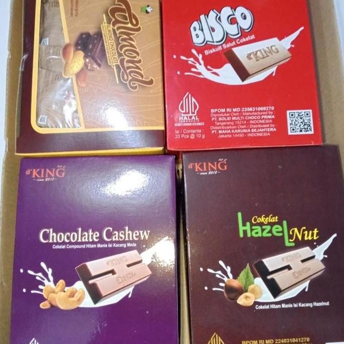 

Coklat 4 Varian ( 1 pak Cashew, 1 pak Bisco, 1 pak Hazelnut & 1 pak almond) Chocolate Food