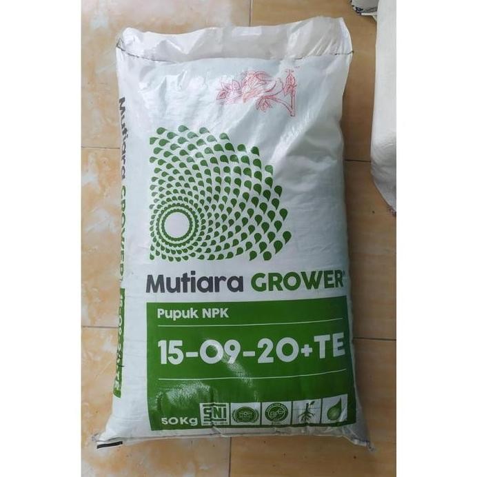

Terlaris Pupuk Npk Grower 15-09-20+Te Mutiara Meroke Kemasan Repack Ecer 1 Kg