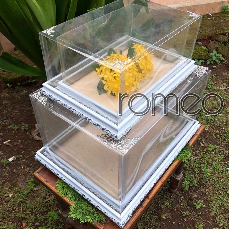 

Kotak Seserahan 1 Set Isi 4 Kotak Frame Fiber