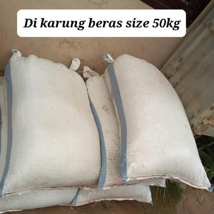 

Terlaris Sedia!! 1 Karung Pupuk Kohe / Kandang Kambing Fermentasi Di Karung Size 20 Kg Ori!!