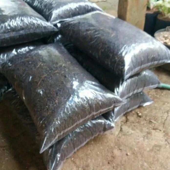 

Terlaris Pupuk Kandang Kambing Kemasan 1Kg