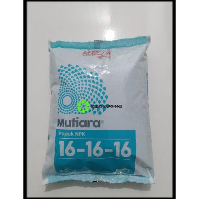 

Terlaris Pupuk Npk Mutiara 16-16-16 Kemasan Eceran Repacking 100 Gram