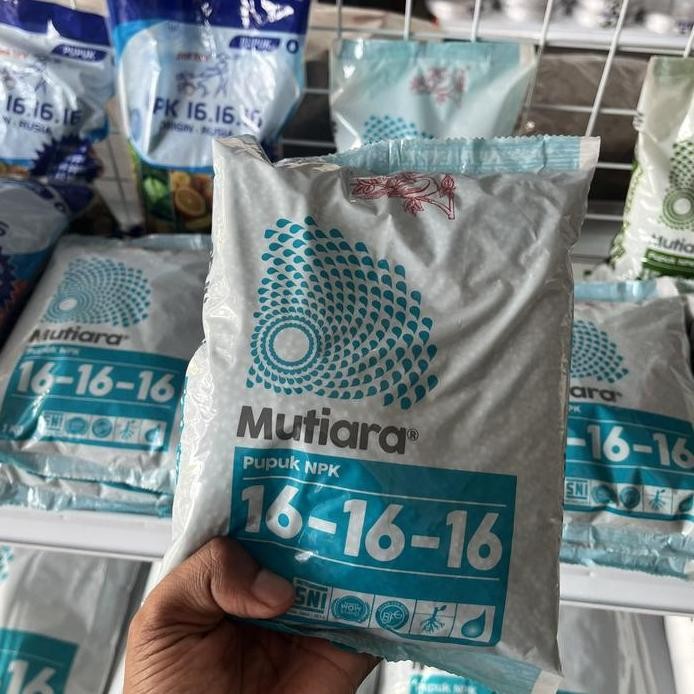 

Terlaris Pupuk Npk Mutiara 16-16-16 1Kg