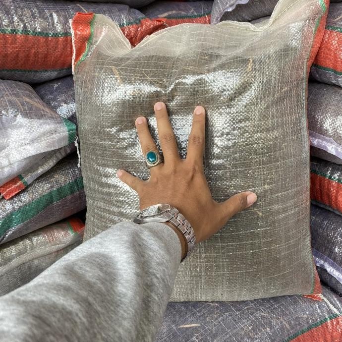 

Terlaris Pupuk Kandang Kohe Kambing Murni Butiran Kering Karungan