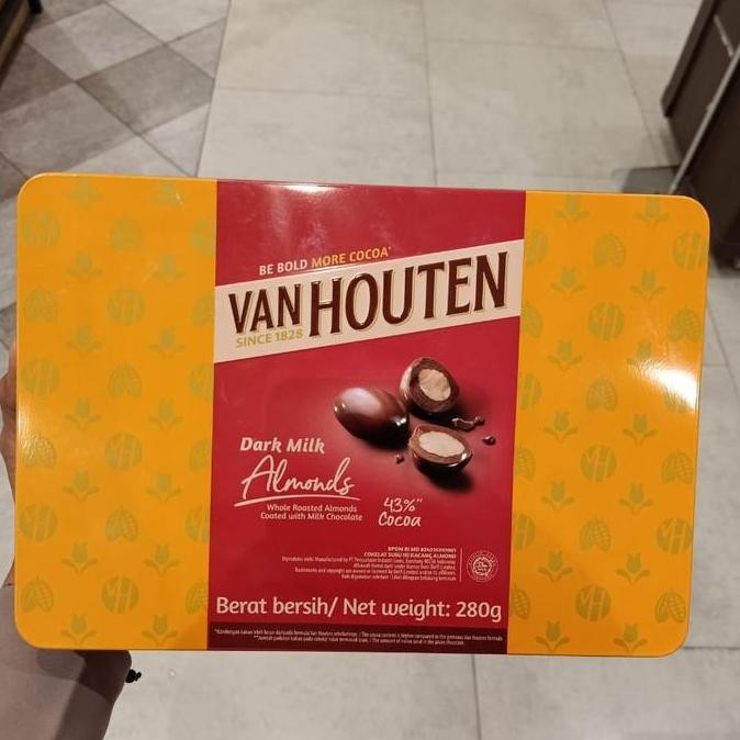 

Sale Van Houten Dark Milk Chocolate 280 Gr Kemasan Kaleng