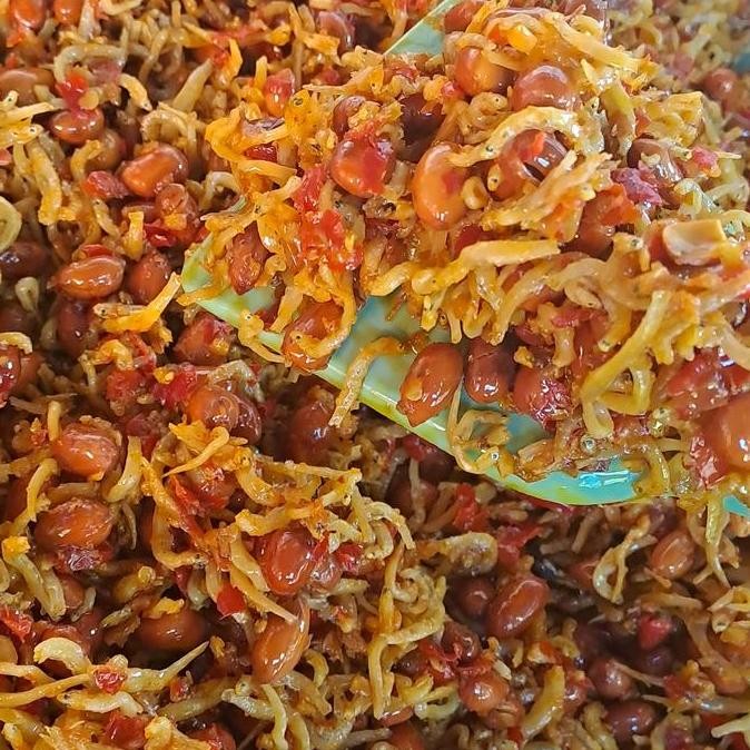 

monggo] Teri Medan Kacang Balado 250 gram