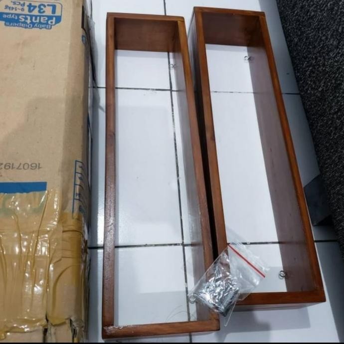 Spesial Rak Dinding Kayu Jati Belanda Model Kubus Hiasan Dinding