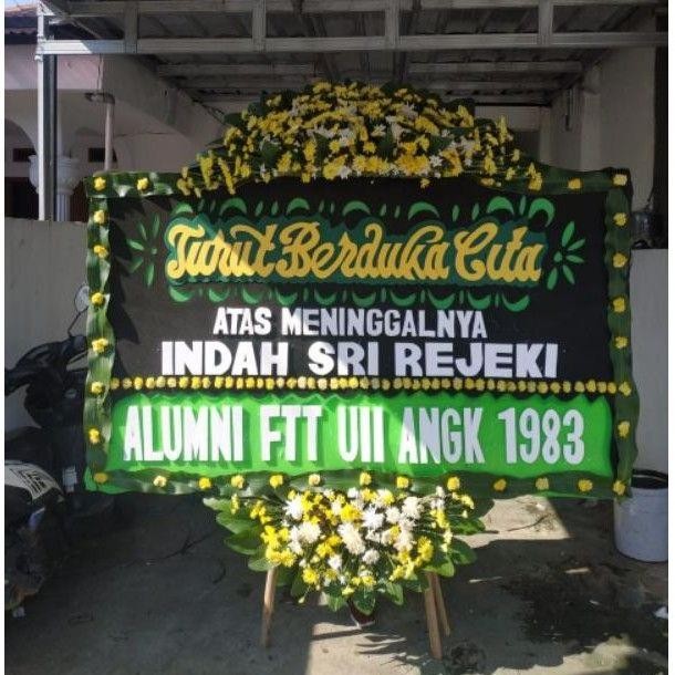 

SPIROS KARANGAN BUNGA PAPAN UCAPAN BOGOR / BUNGA PAPAN / KARANGAN BUNGA PAPAN