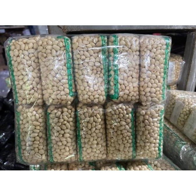 

HIW 10 Bungkus Kacang Kupas Mentah Asli Tuban Kemasan 250 Gram - 10 Bungkus / grosir 1 ball- Snacks, Food
