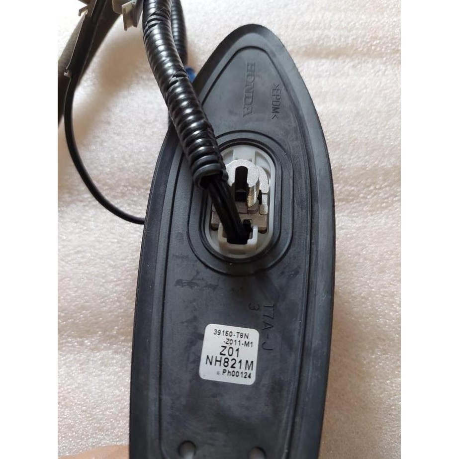 Shark Fin Antena Sirip Hiu Hrv 2015-2021 Original Asli - Asli