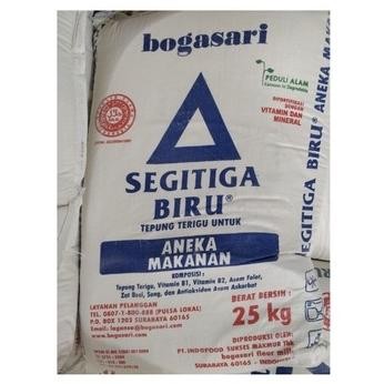 

READY STOCK Tepung Terigu Segitiga 25Kg