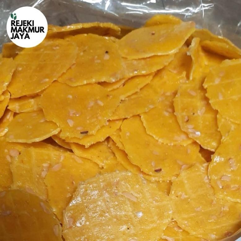 

Segera (250 Gr) Kerupuk Tempe Mentah Cap Jempol Renyah Enak Viral Seblak