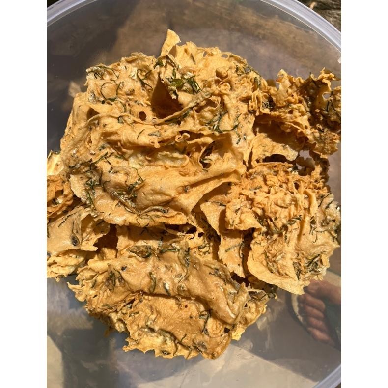 

Dapatkan Peyek Teri Daun Jeruk 150 Gram