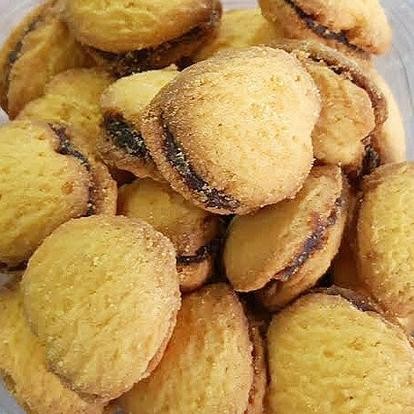 

Biuit Nana 250Gr Ue Nana Natar Hati Ue Nana