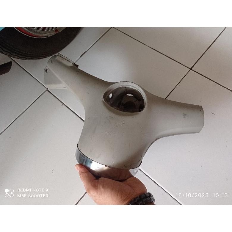 Stang Batok Vespa Super 70-73 Original Copotan Piaggio Asli Bulat